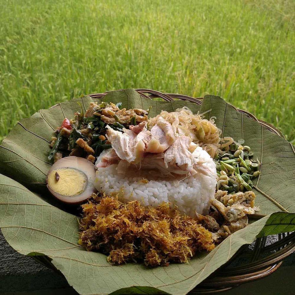 10 Makanan yang Biasanya Ada dalam Sebungkus Nasi Berkat Khas Jawa