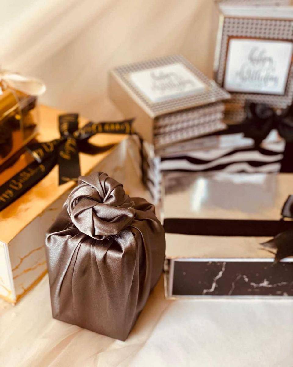hidden hantaran (instagram.com/crafty_scales)
