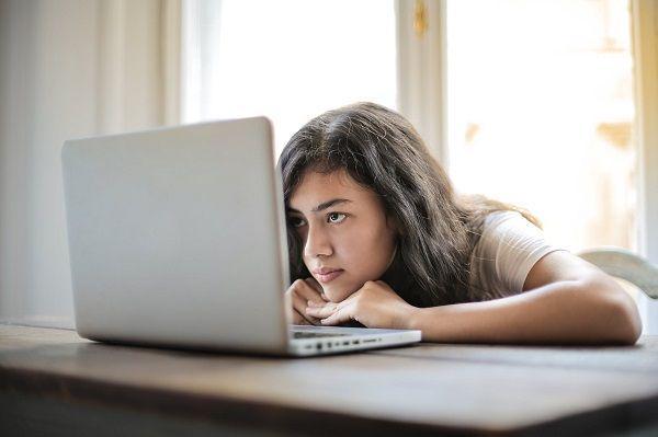 Batasi Screen Time, 5 Kegiatan Asyik saat Merasa Bosan