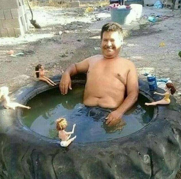 potret berendam kocak (instagram.com/awreceh.id)