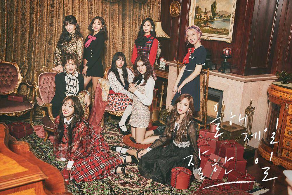 TWICE (twitter.com/JYPETWICE)