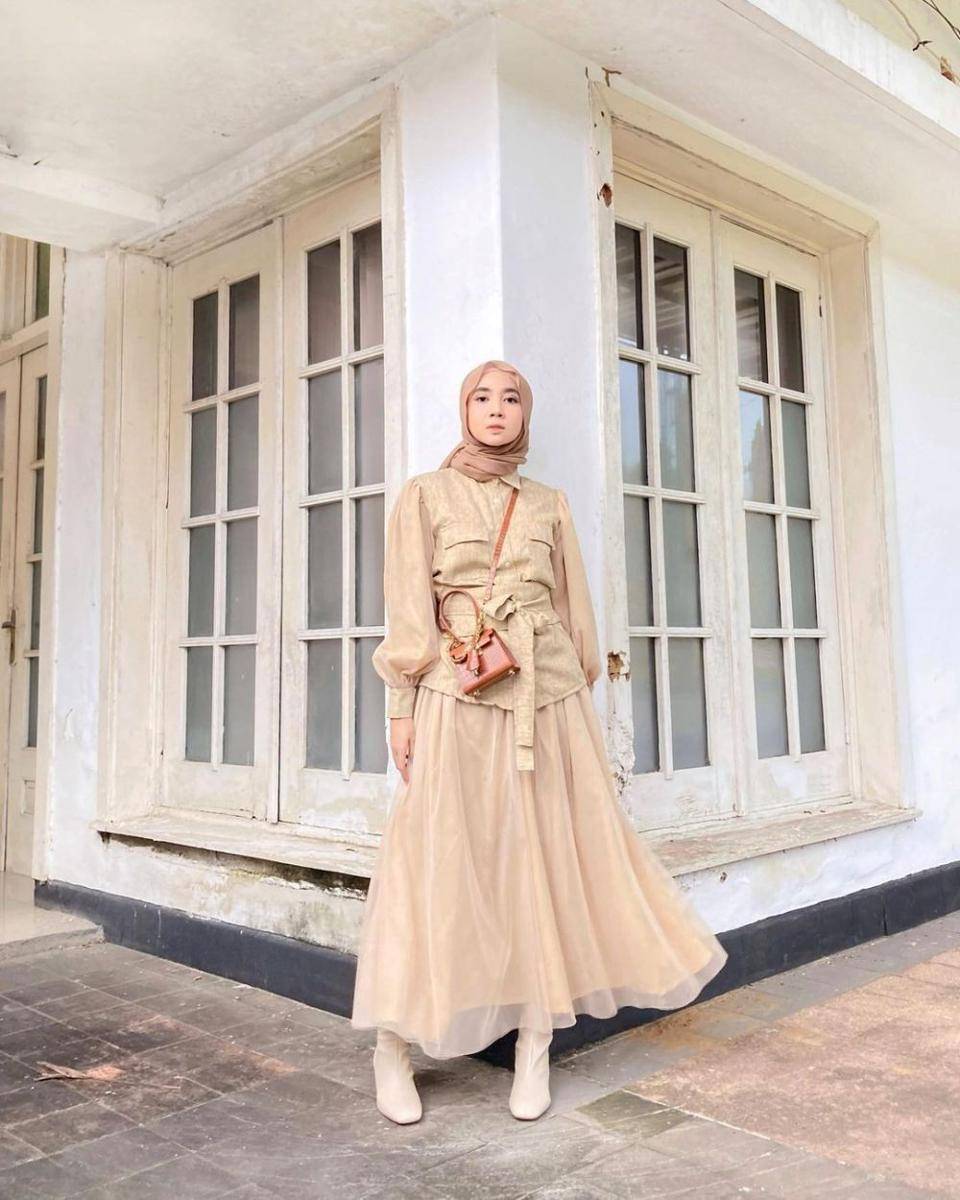 Style Richa Etika Ulhaq (instagram.com/richaeu)