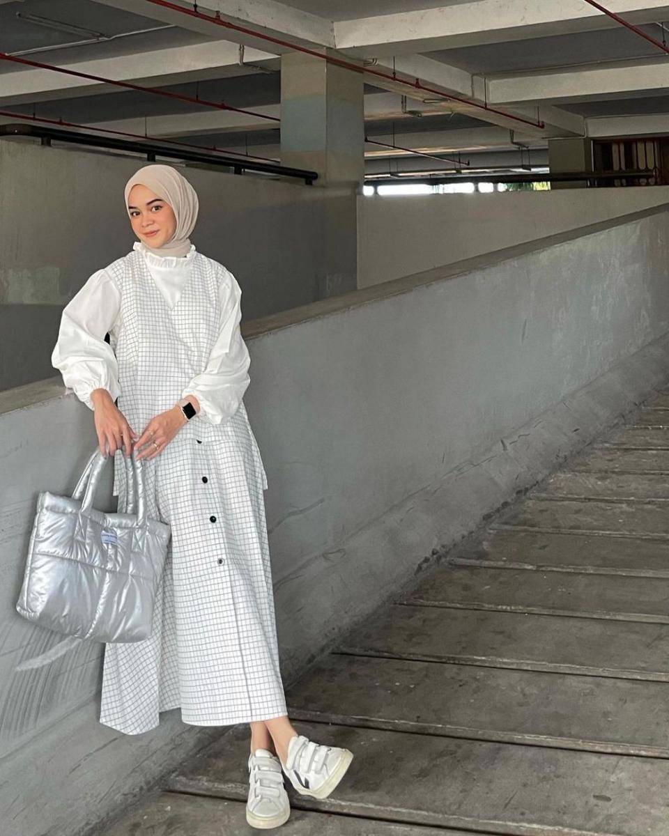 Style Yure Zalina (instagram.com/yurezalina)