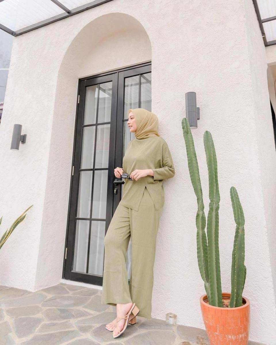 Style Mega Iskanti (instagram.com/megaiskanti)