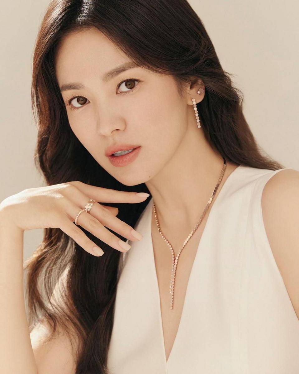 Song Hye Kyo (instagram.com/kyo1122)