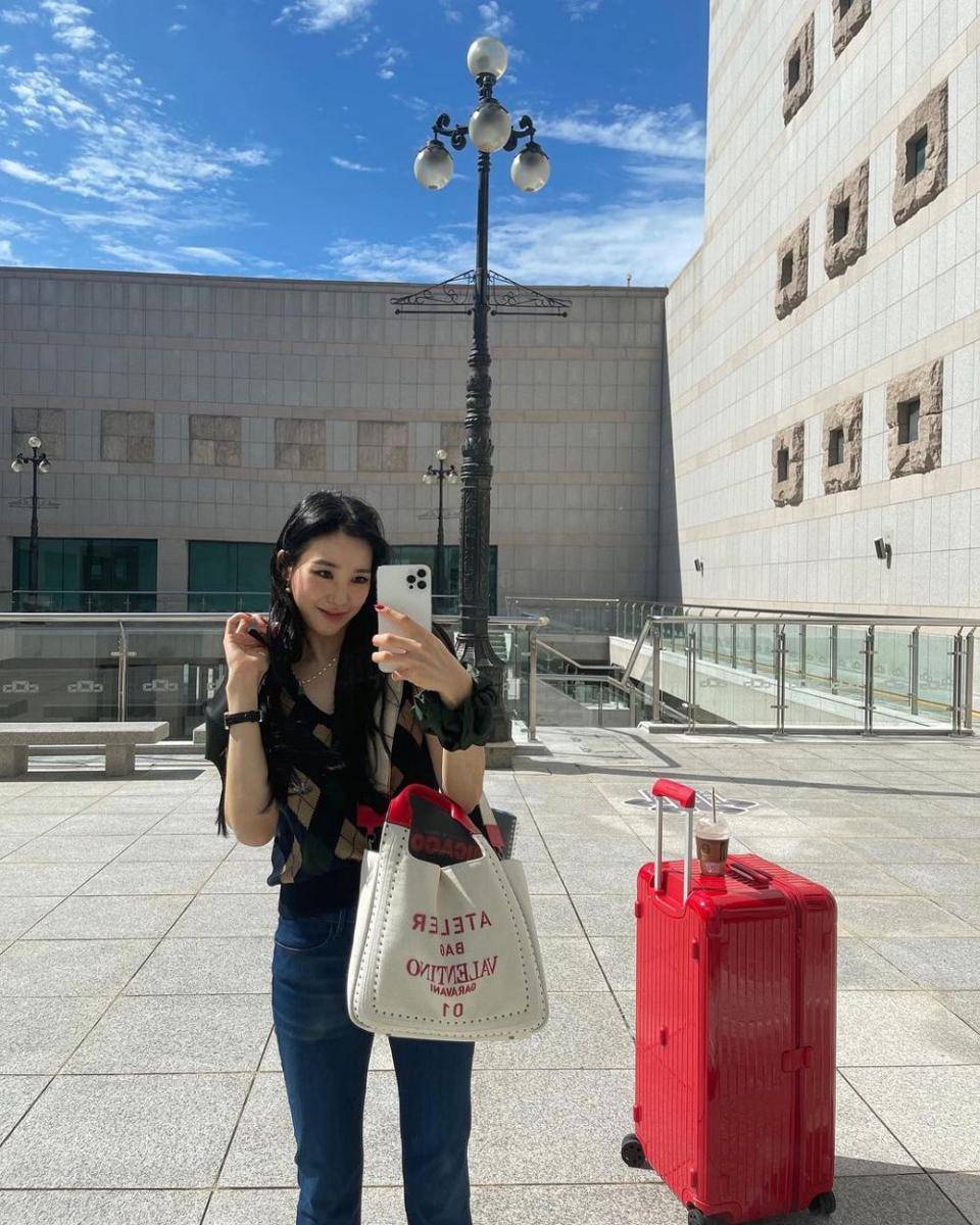 potret Tiffany (instagram.com/tiffanyyoungofficial)
