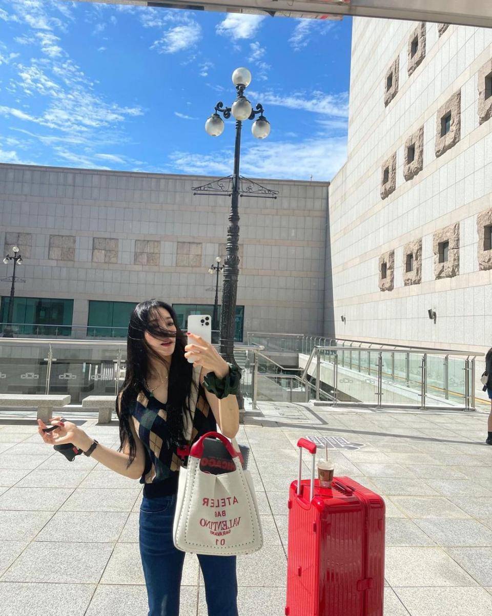 potret Tiffany (instagram.com/tiffanyyoungofficial)
