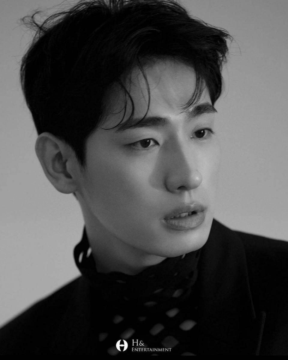 Yoon Park (instagram.com/yoon.bak)