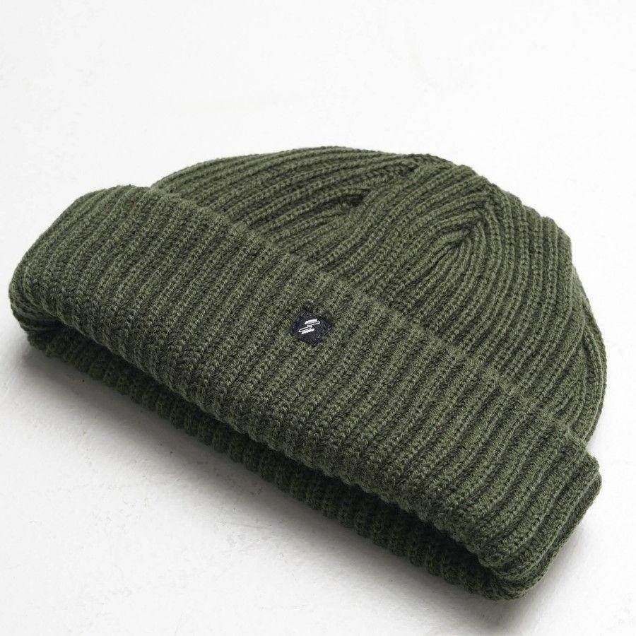 ilustrasi beanie hat (tokopedia.com)