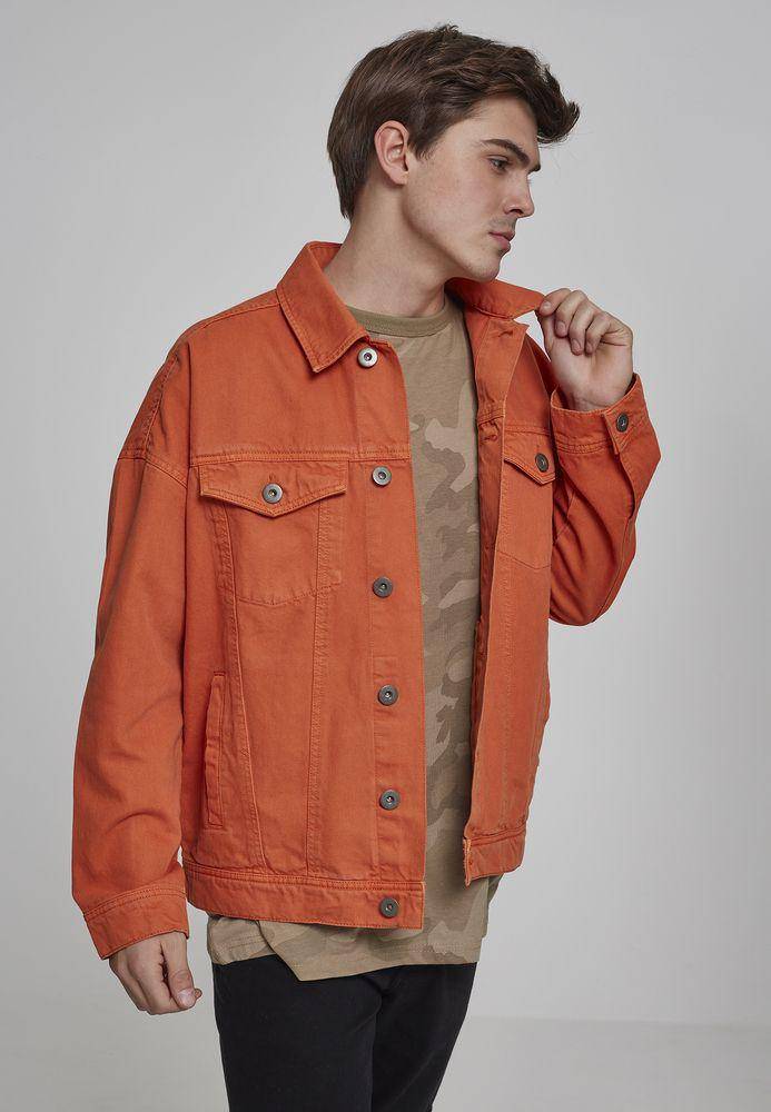 Padu padan kaus oversize (needen.lu)