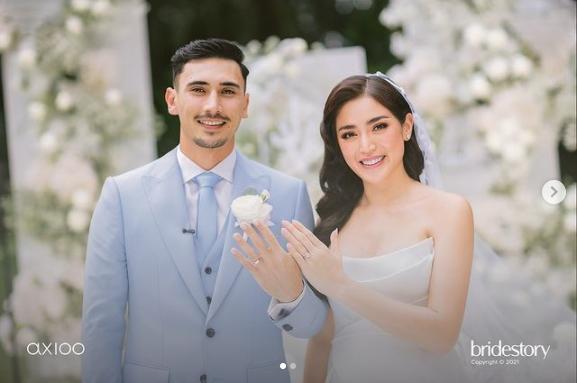 16 Artis yang Jodohnya Bule, Anaknya Blasteran!