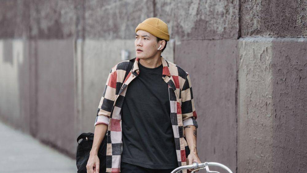 ilustrasi beanie hat (pexels.com/MikeJones)
