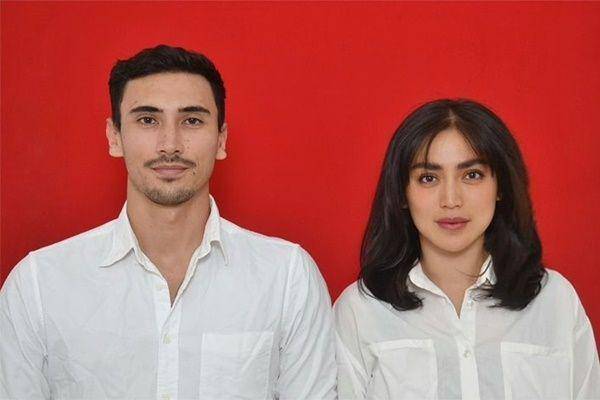 pas foto buku nikah artis (Instagram.com/inijedar)