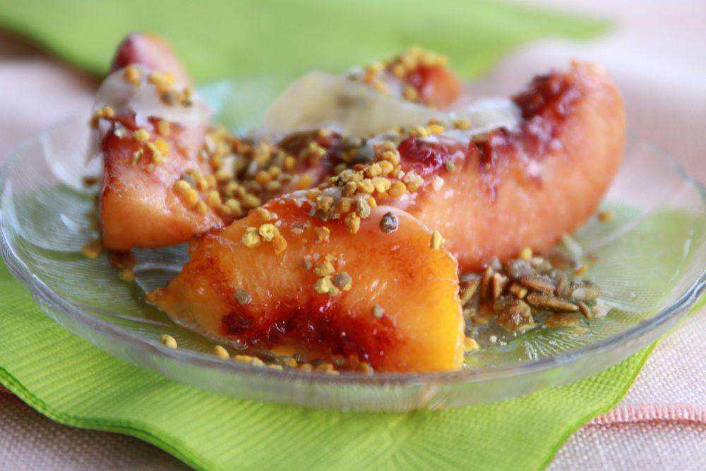 ilustrasi grilled peach with habanero salsa (pixabay.com/Lisa Redfern)