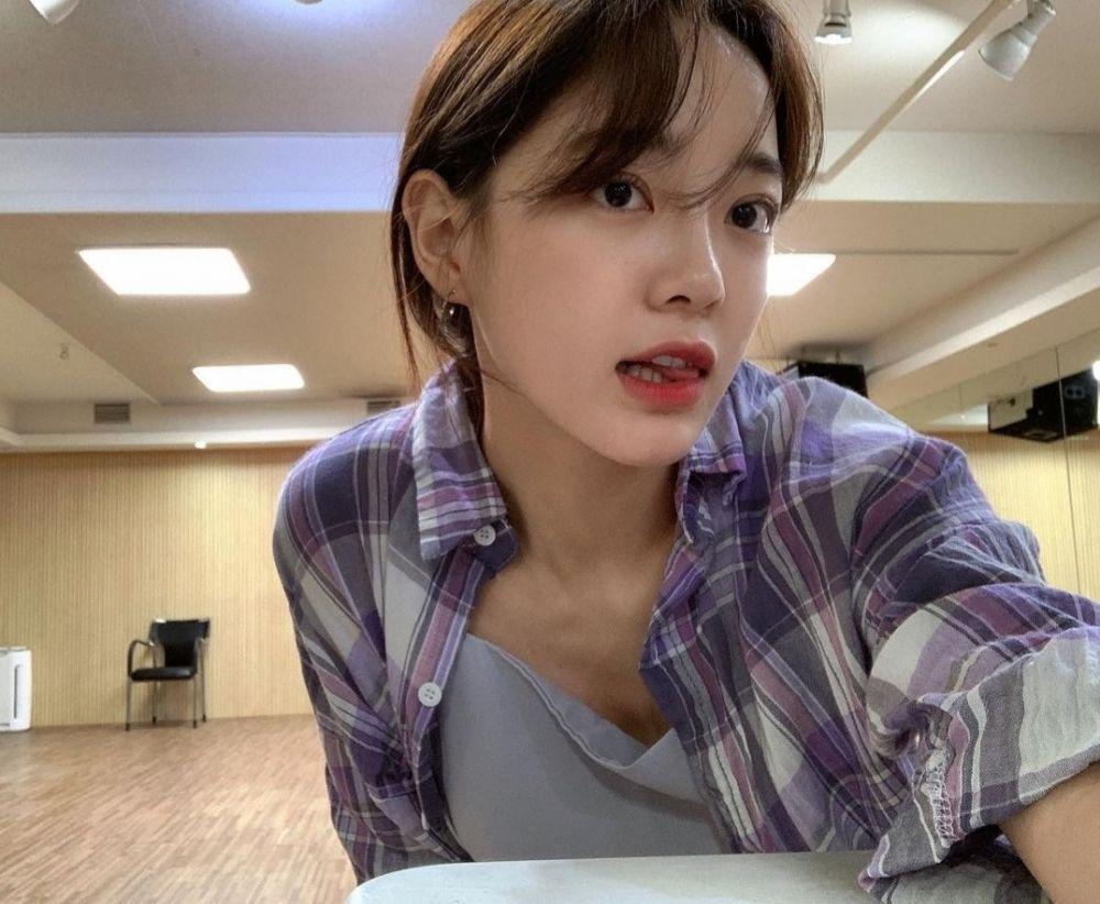 Kim Sejeong (instagram.com/clean_0828)