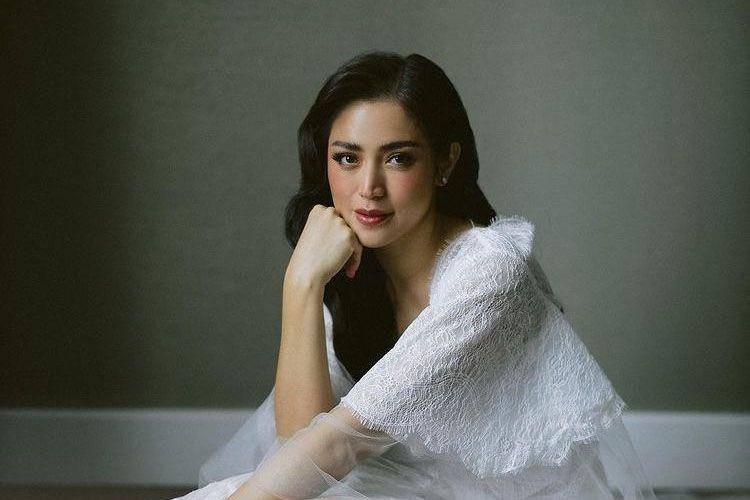 Make up Jedar (Instagram.com/thebridestory)