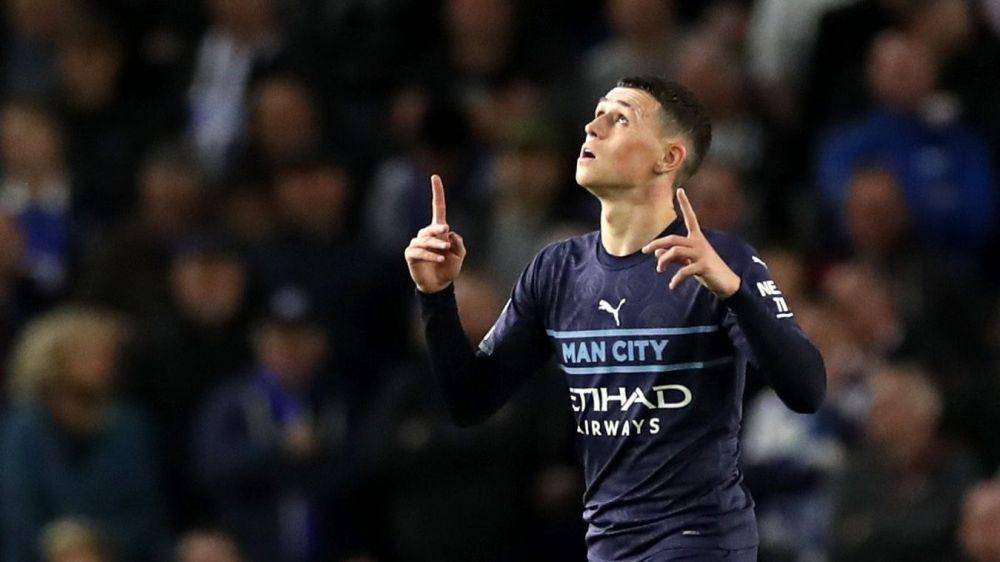 potret selebrasi gol Phil Foden (premierleague.com)