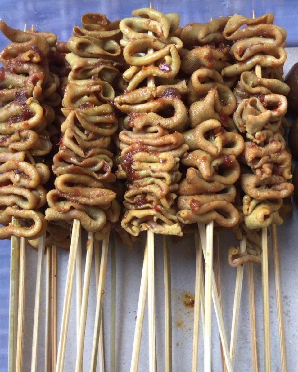 Ilustrasi sate usus (instagram.com/jajanan_angkringan)