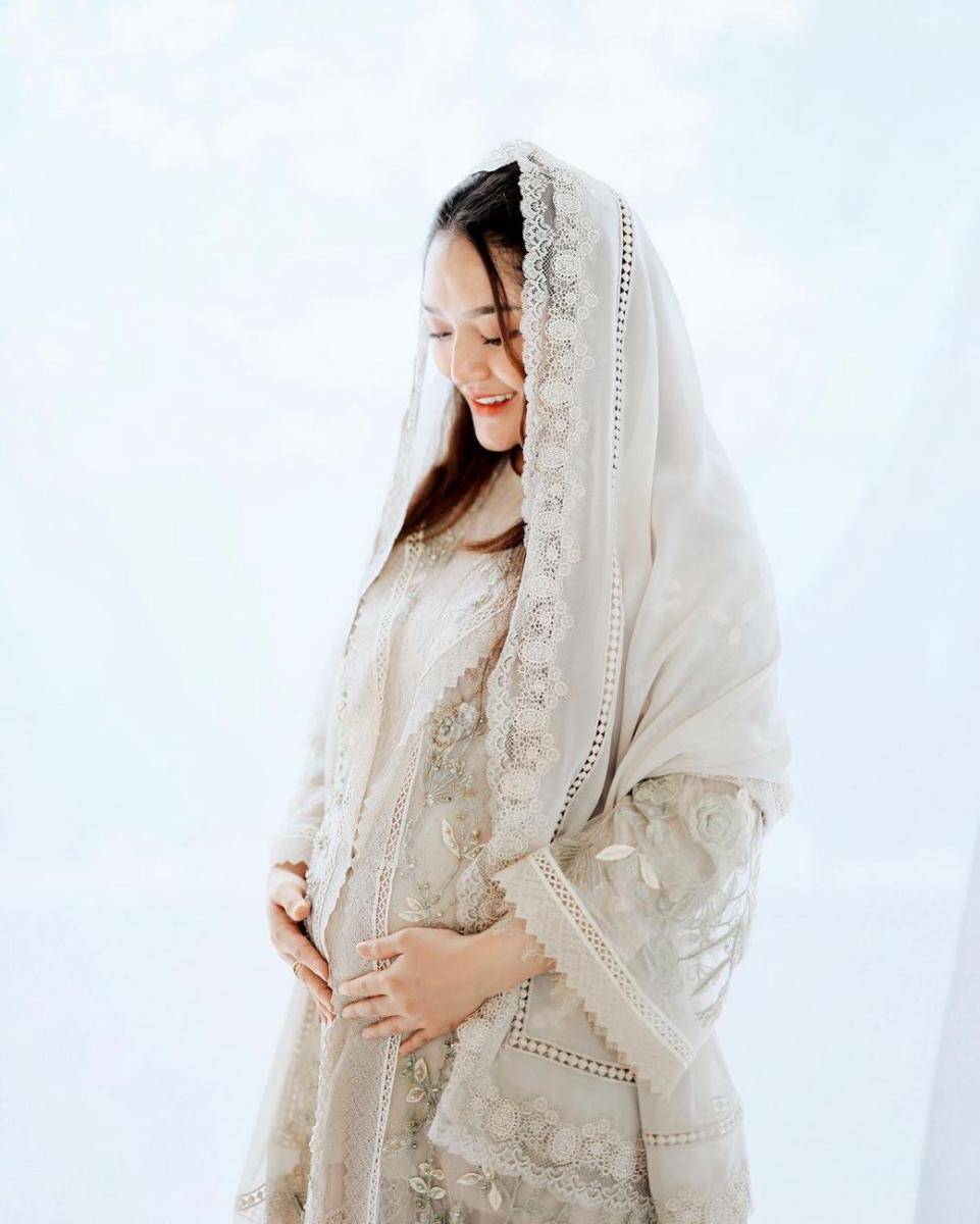 potret kehamilan Siti Badriah (instagram.com/sitibadriahh)
