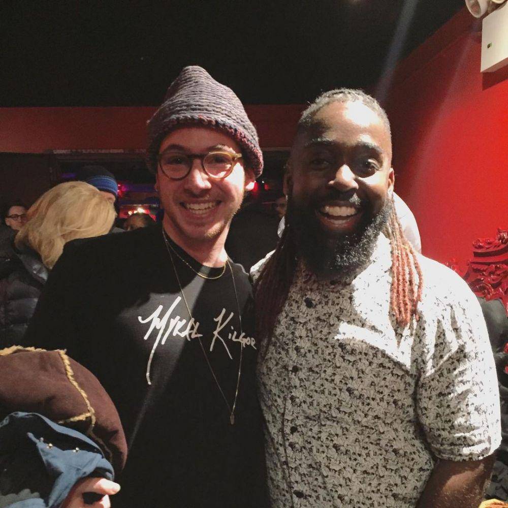 Jonah Bobo berfoto bersama sahabat (instagram.com/jonah.bobo)
