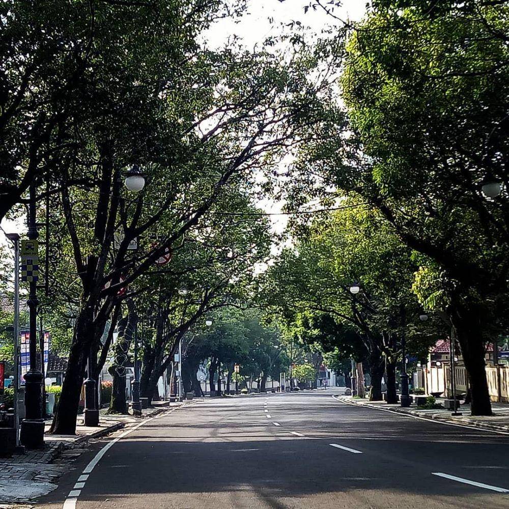 Jalan Riau, Bandung (instagram.com/commercialforlevi)