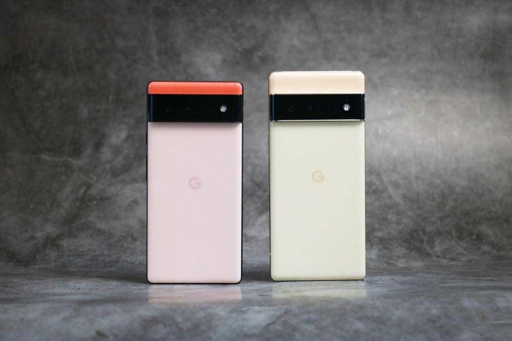 ilustrasi perbedaan Pixel 6 dan Pixel 6 Pro (engadget.com)