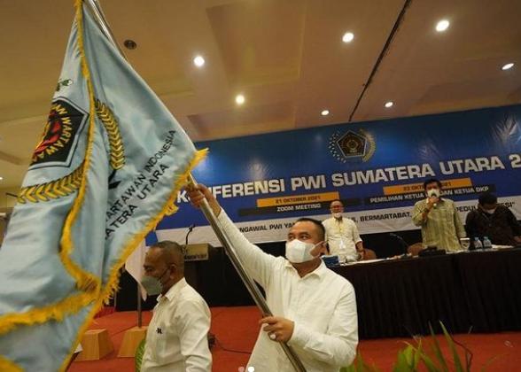 Farianda Putra Sinik memimpin PWI Sumut (Dok.IDN Times/istimewa)