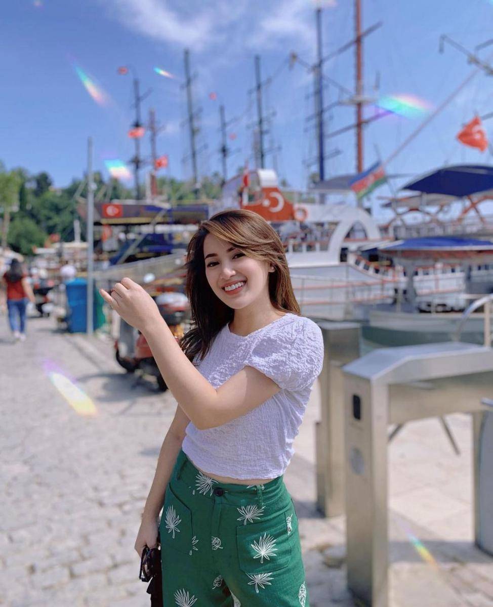 potret Rosiana Dewi (instagram.com/rsn.dw)