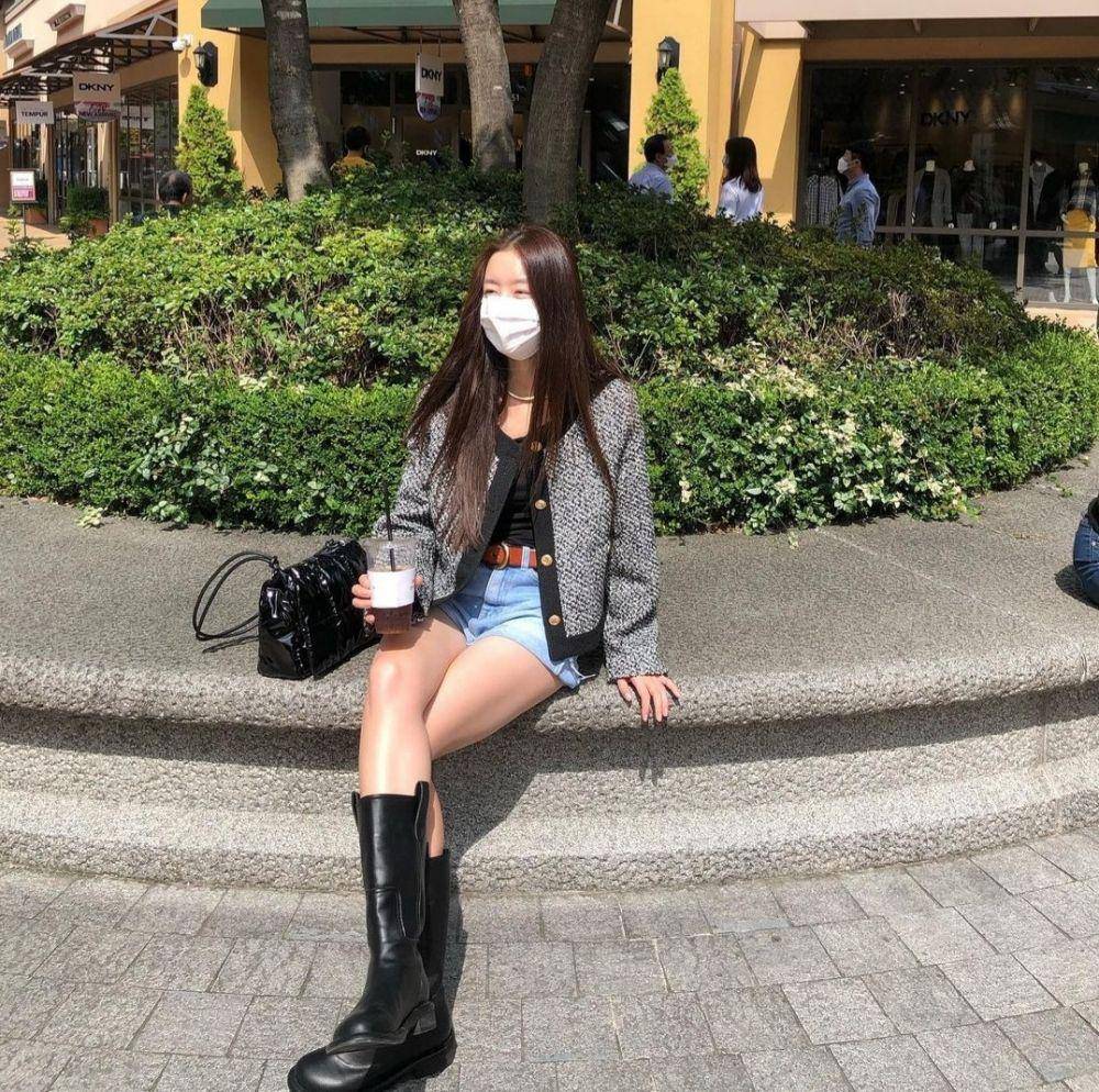 Outfit Han Sun Hwa (instagram.com/shh_daily)