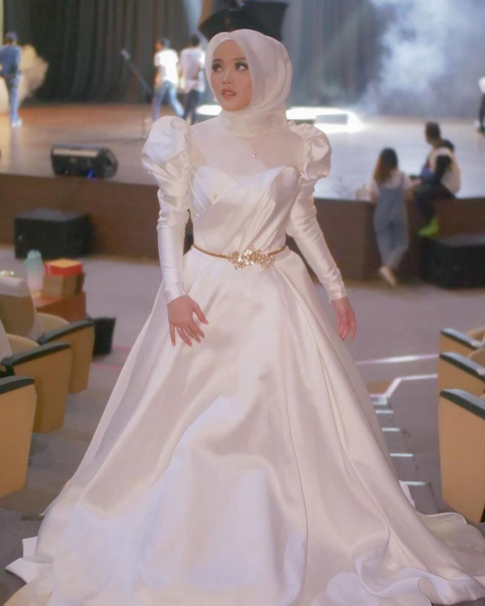 Putri Delina (instagram.com/putridelinaa)