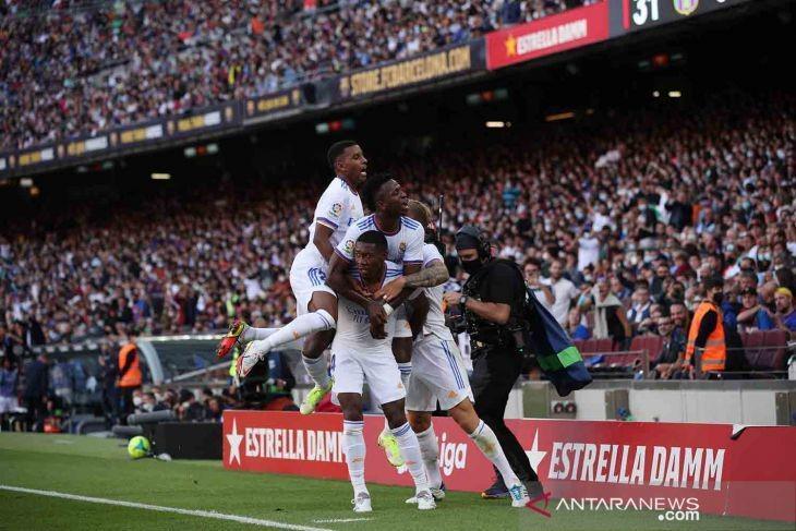 Barcelona vs Real Madrid di LaLiga 2021/22. (ANTARA FOTO/REUTERS/Albert Gea)