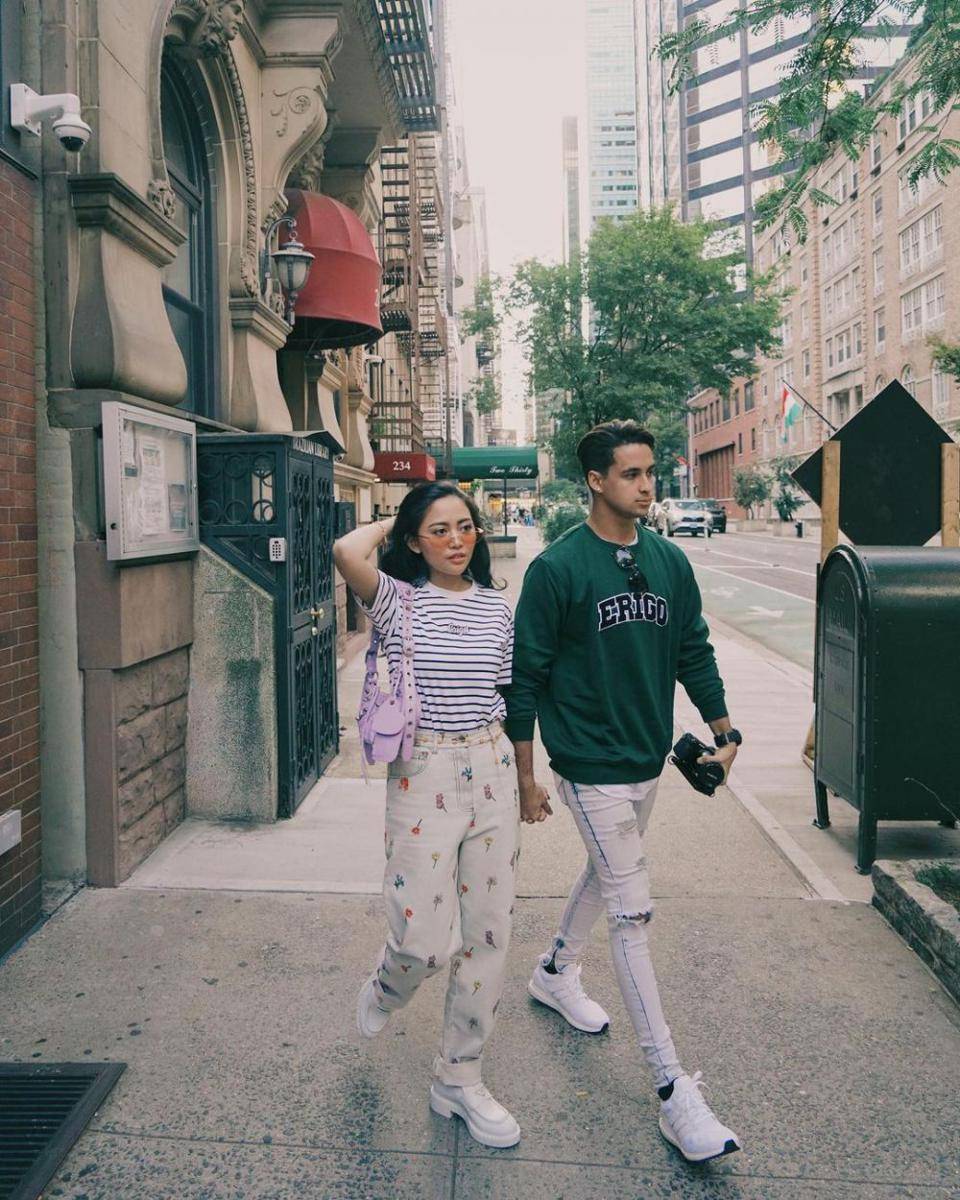 Gaya busana Salim Nauderer (instagram.com/erigostore)