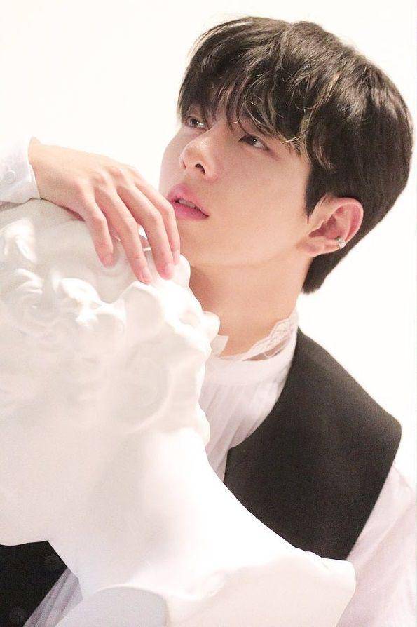 Bomin Golden Child (instagram.com/official_gncd11)