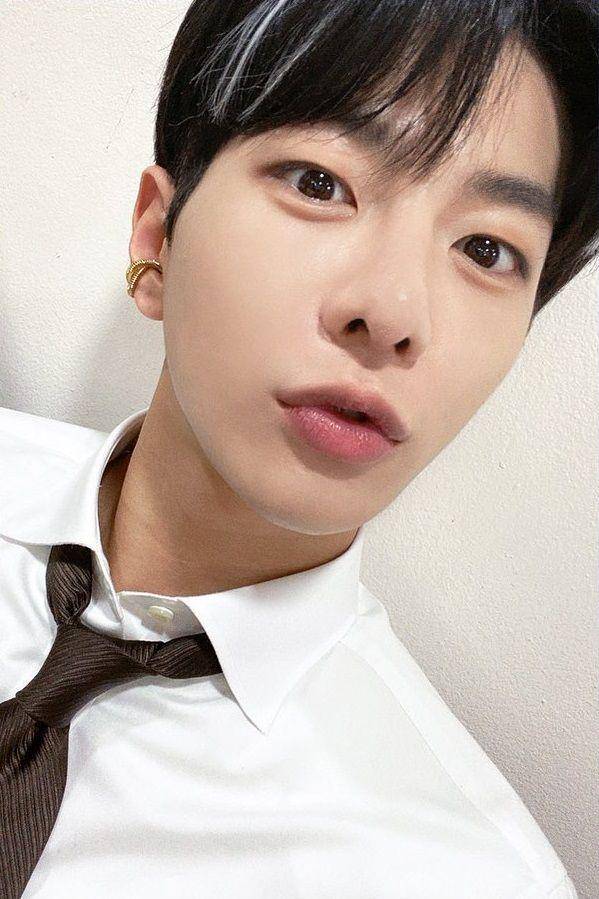 Bomin Golden Child (instagram.com/official_gncd11)