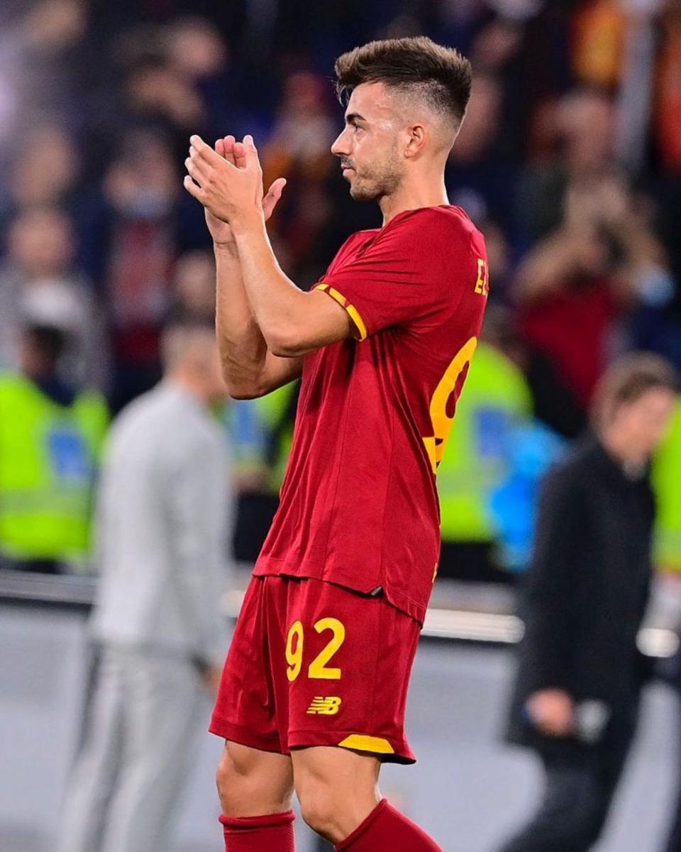 AS Roma berhadapan dengan Napoli. (instagram.com/officialasroma)