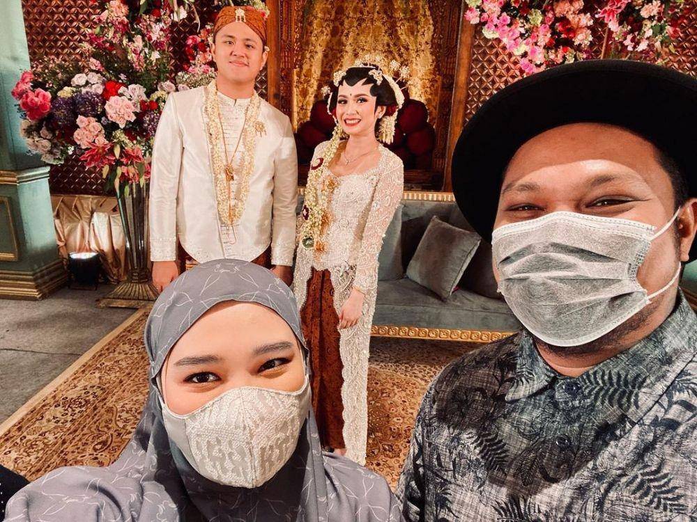 Kebaya dan Makeup Pernikahan Ashilla Zee (instagram.com/mommy_starla)