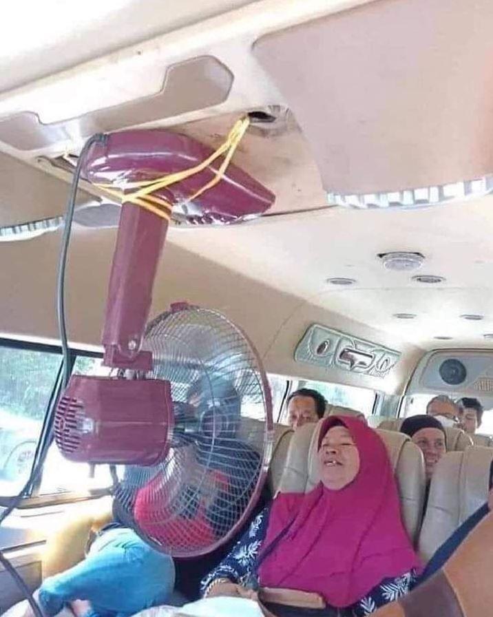 kipas salah tempat (facebook.com/kementrianhumorindonesia)