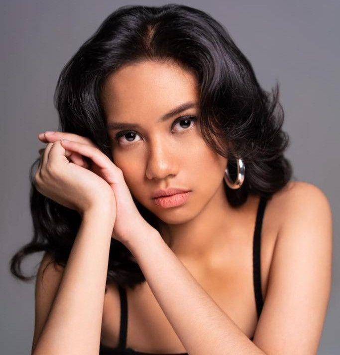 Naya Yeira (nayayeira.com)