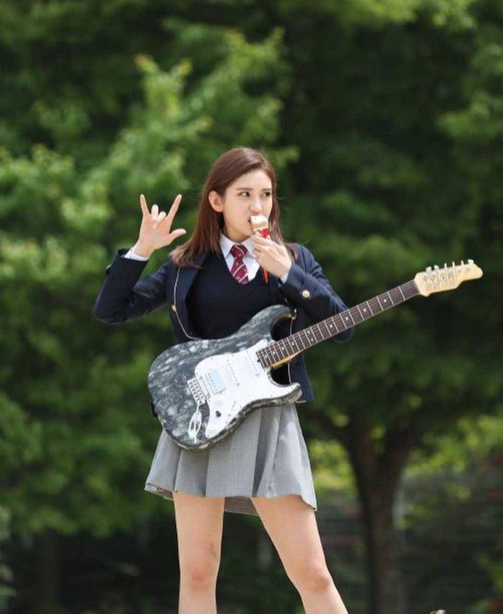 Somi (instagram.com/somsomi0309)