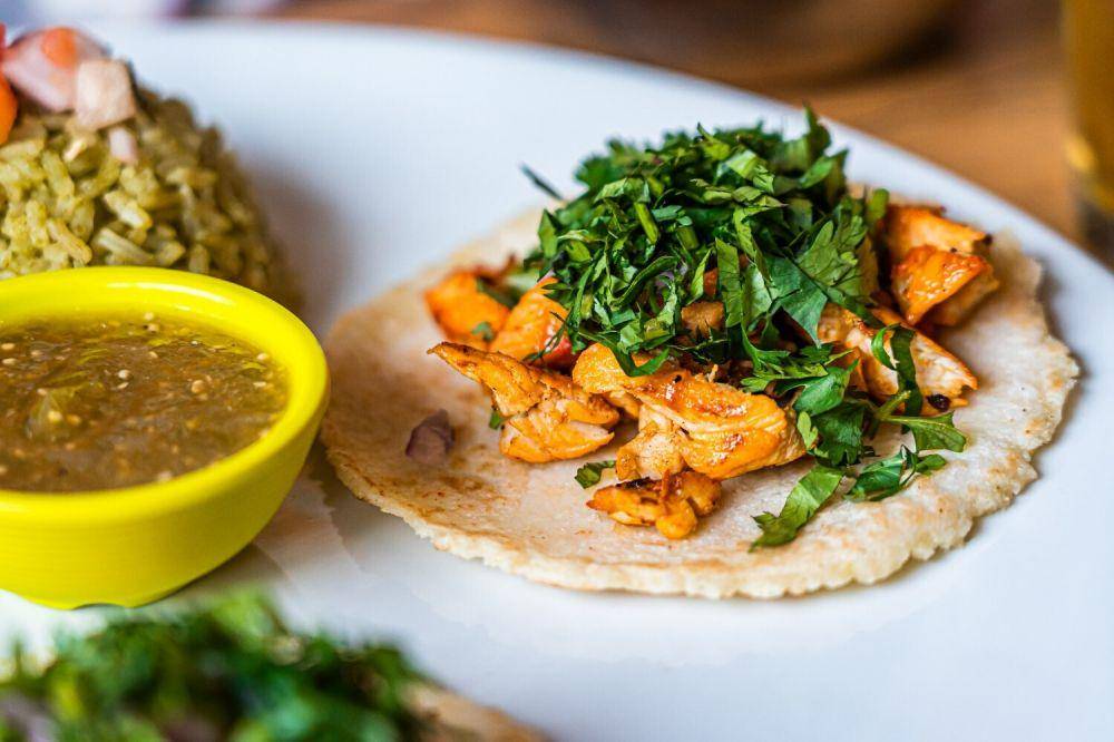 ilustrasi swiss chard tacos (unsplash.com/Hybrid Storytellers)