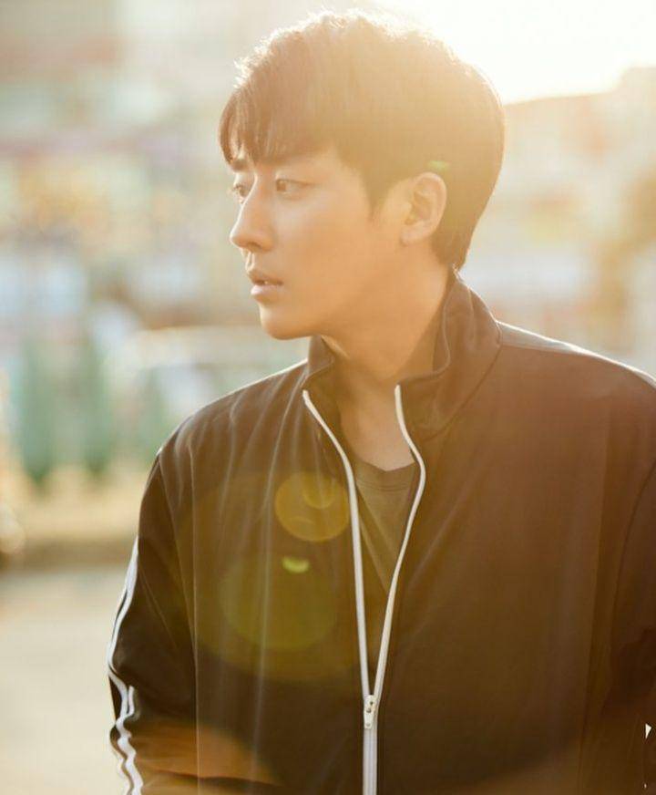 Son Ho Jun (instagram.com/sonhojun_official)