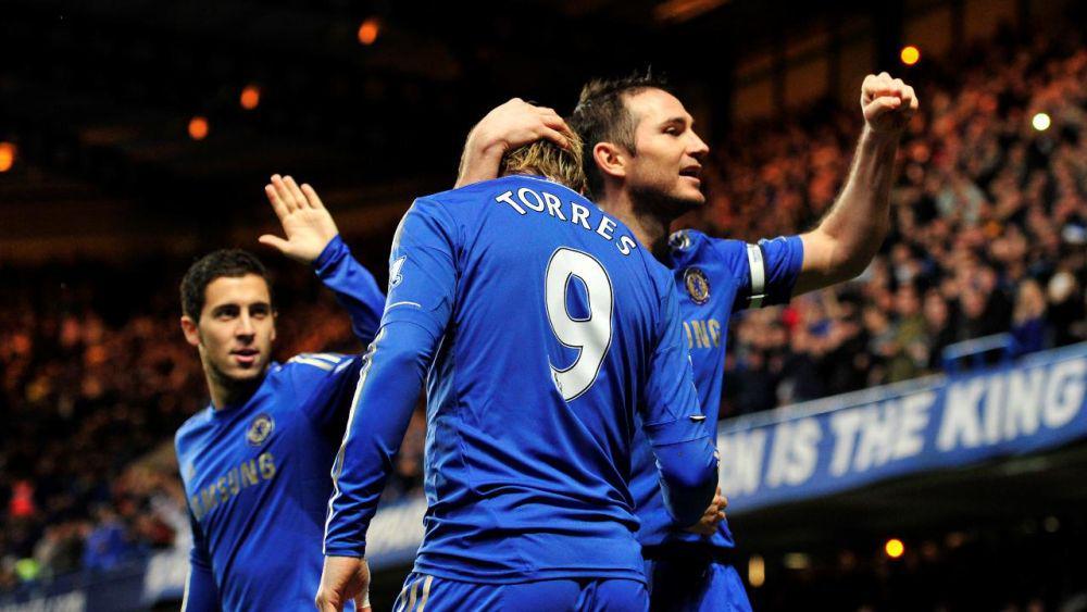 Selebrasi para pemain Chelsea dalam kemenangan 8-0 atas Aston Villa. (premierleague.com)