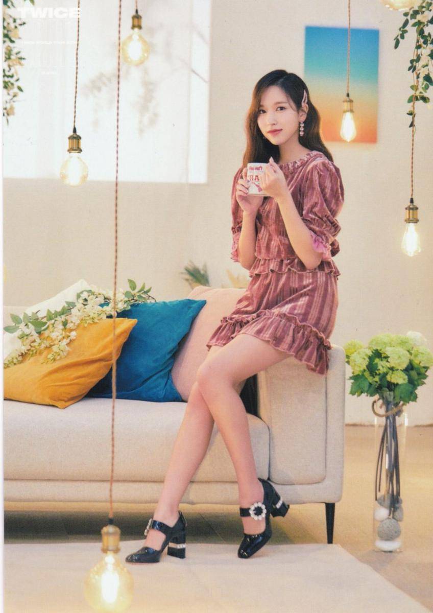 Dress Mina Twice (twitter.com/myouisarchive)