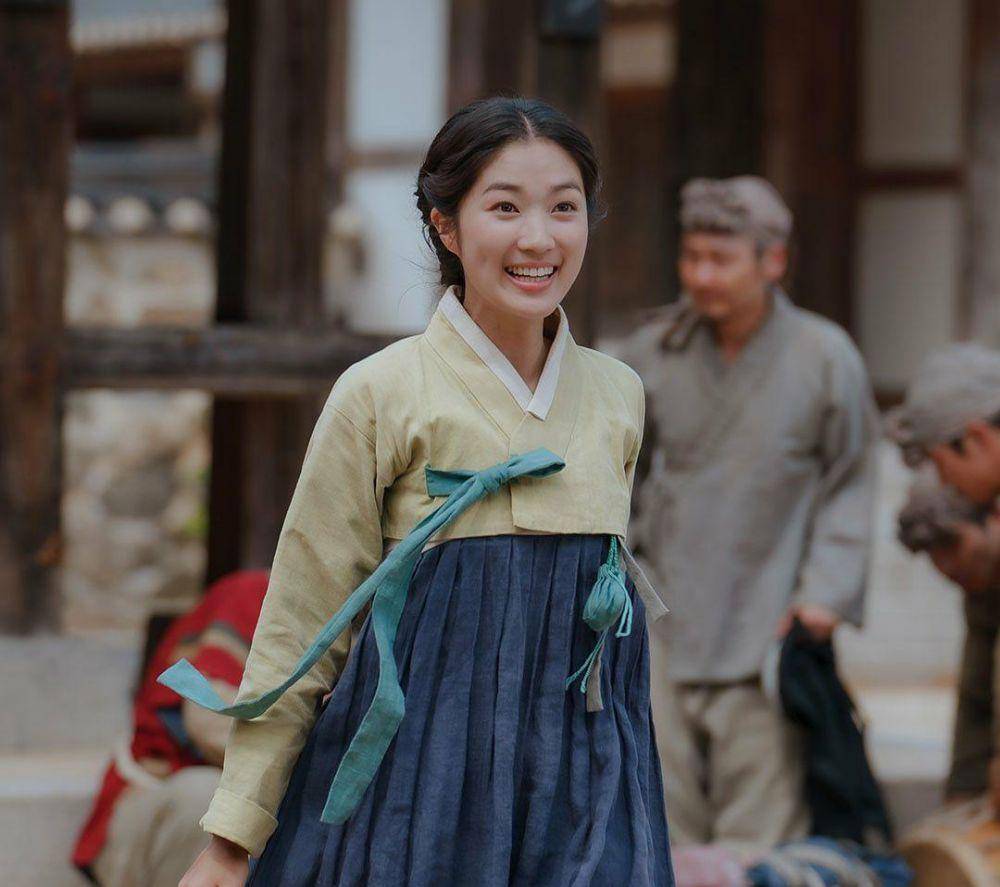 cuplikan adegan Kim Hye Yoon di drama Secret Royal Inspector Joy (instagram.com/tvn_drama)