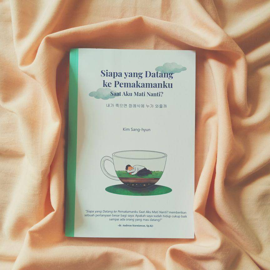 Buku Siapa yang Datang ke Pemakamanku Saat Aku Mati Nanti? (dok. pribadi/Fajrian Nispi)