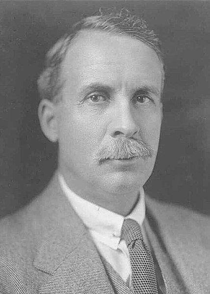 ilustrasi Sir George Pearce (commons.wikimedia.org/Naval Historical Collection)