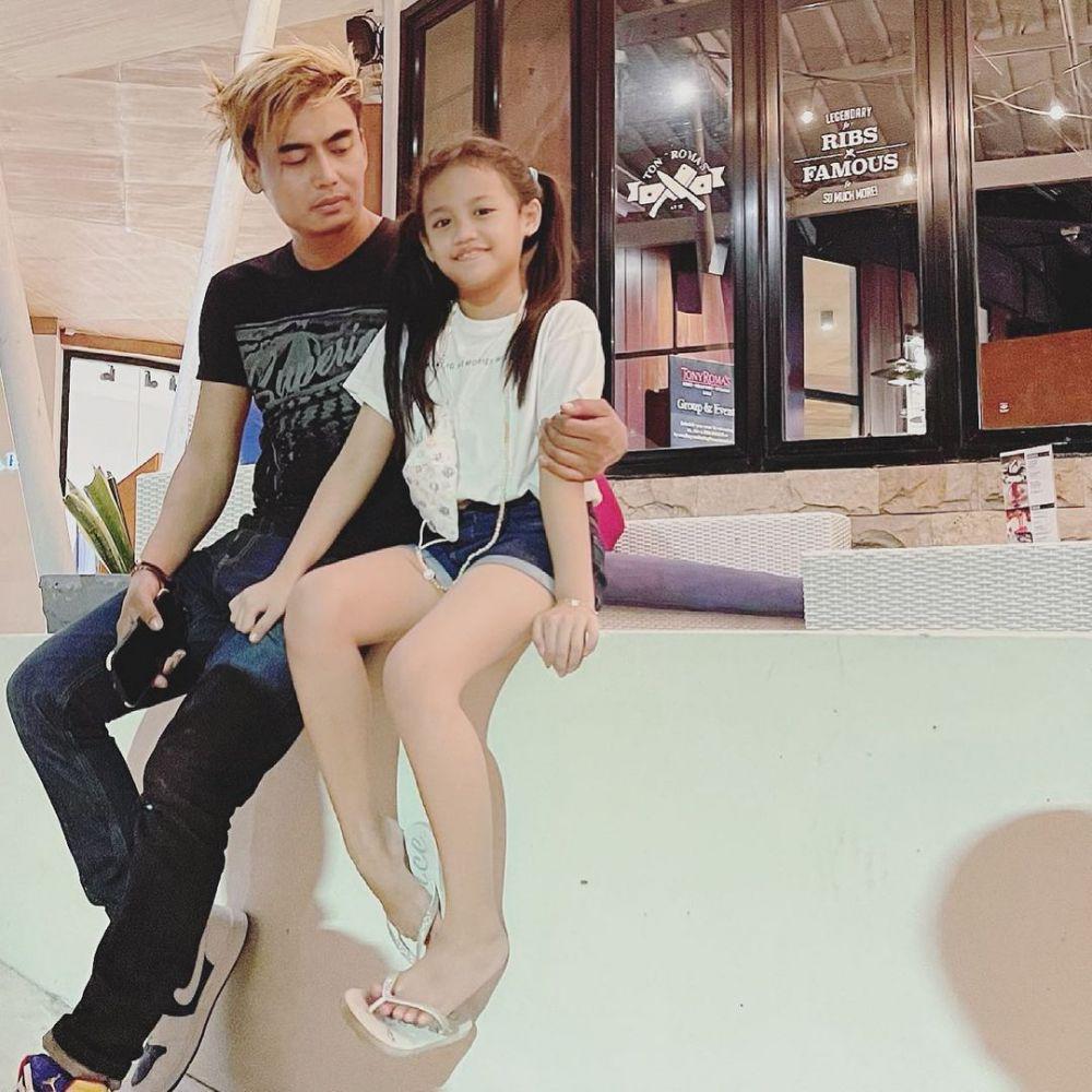 Charly Setia Band dan Cantik (instagram.com/cantik_vht)