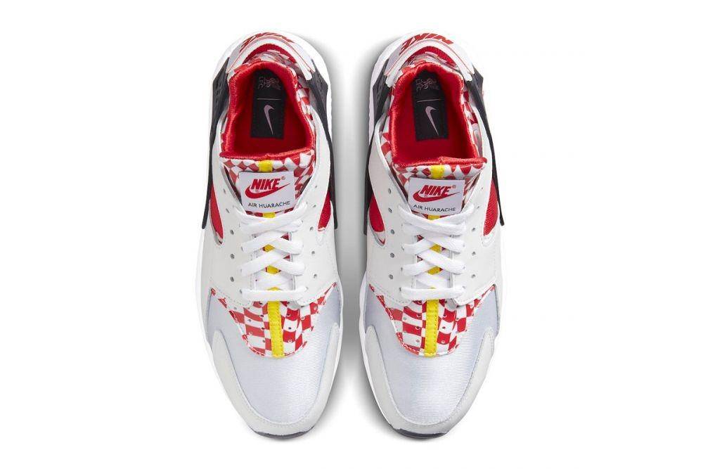 Nike Air Huarache Liverpool (hypebeast)