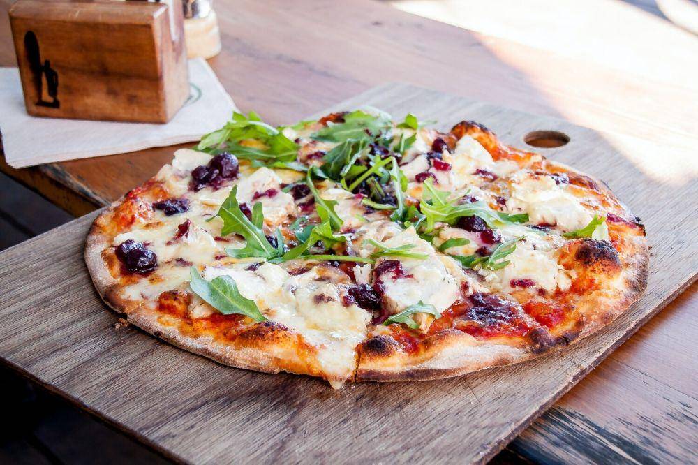 ilustrasi za'atar pizza (unsplash.com/Lynda Hinton)