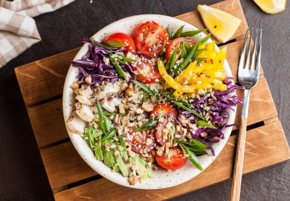 ilustrasi bulgur salad (unsplash.com/Mariana Medvedeva)